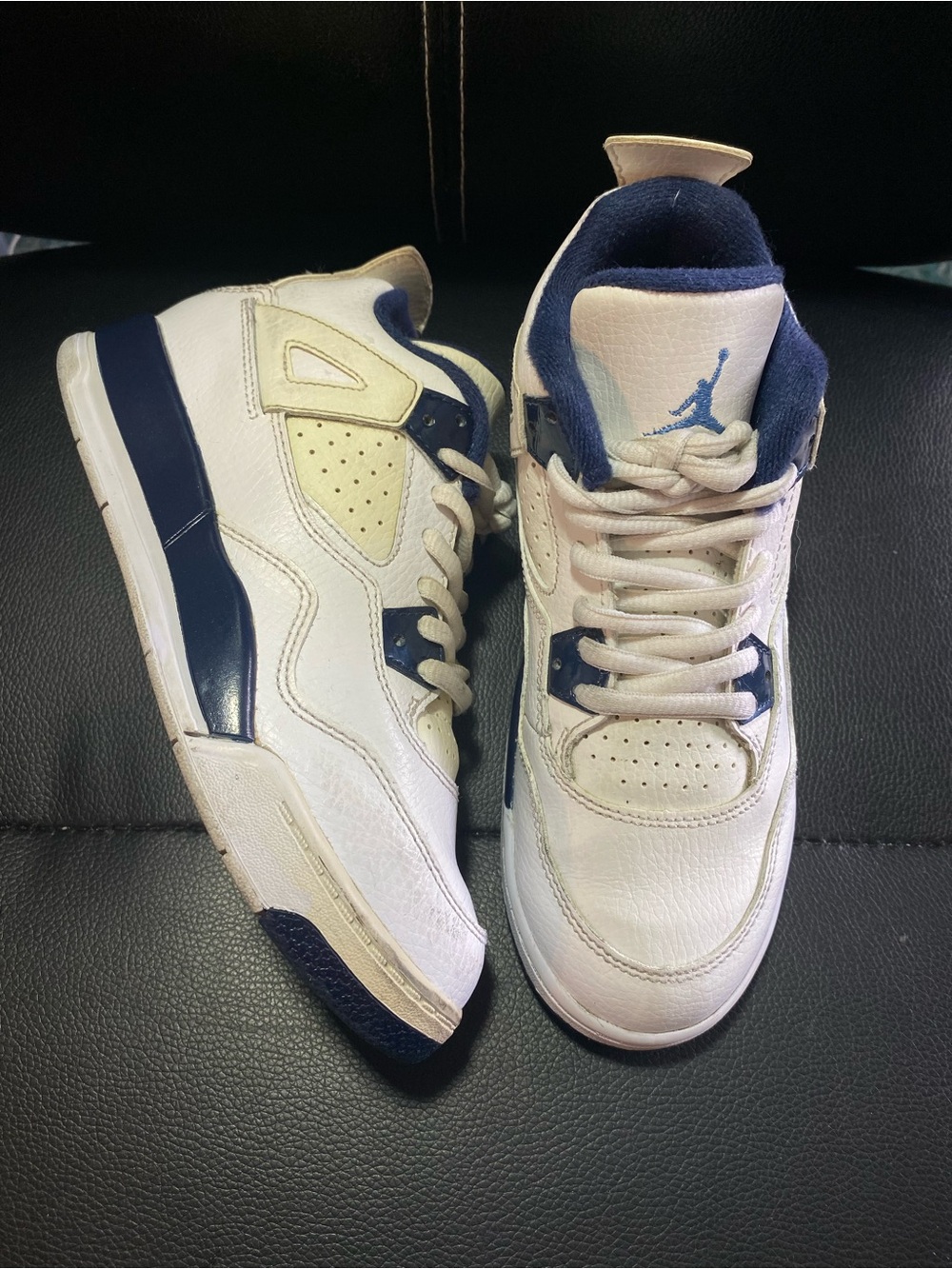 Nike Air Jordan 4 Retro Kids White & Navy Basketball Sneakers Size 1Y